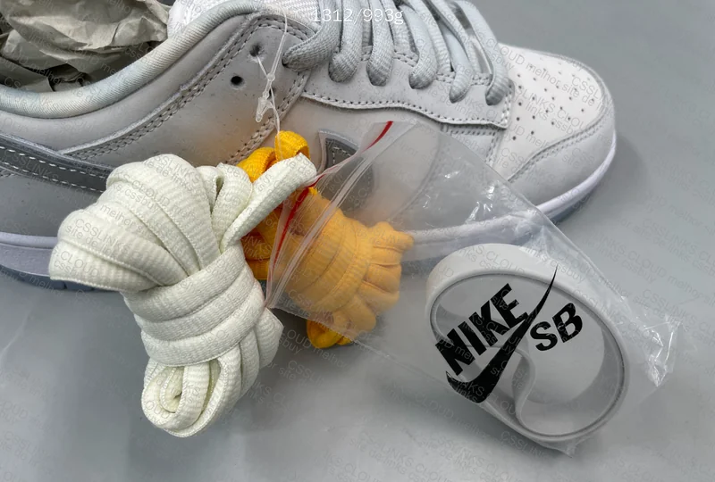 Dunk White Lobster 5