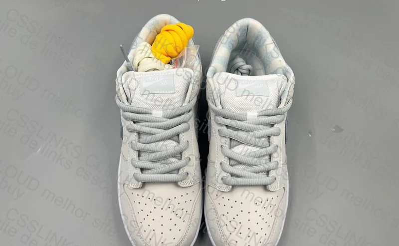 DUNK WHITE LOBSTER 5