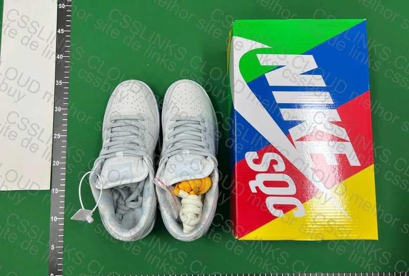Dunk White Lobster