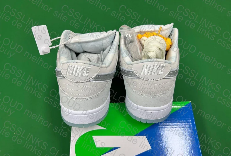 Dunk White Lobster 2