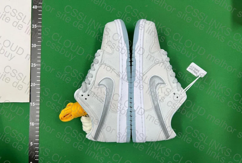Dunk White Lobster 2