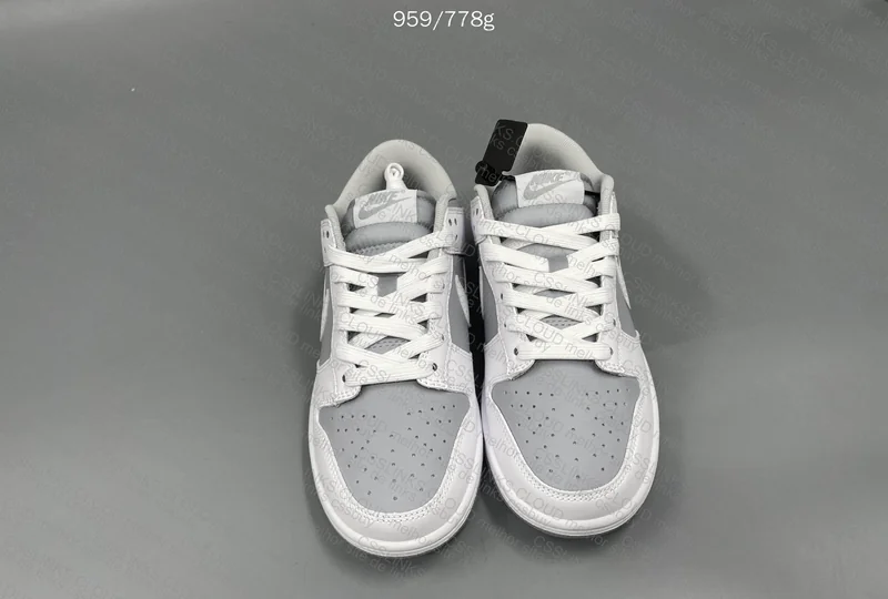 Dunk Wolf Grey