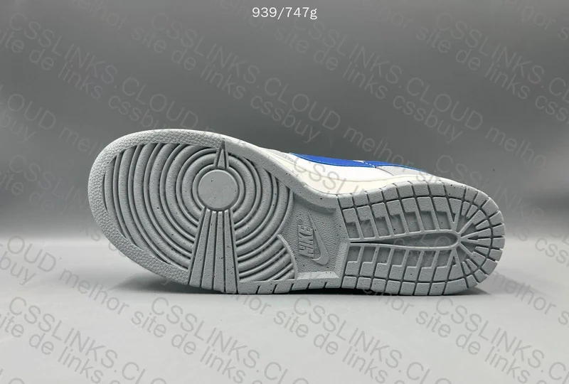 DUNK Wolf Grey Royal 3