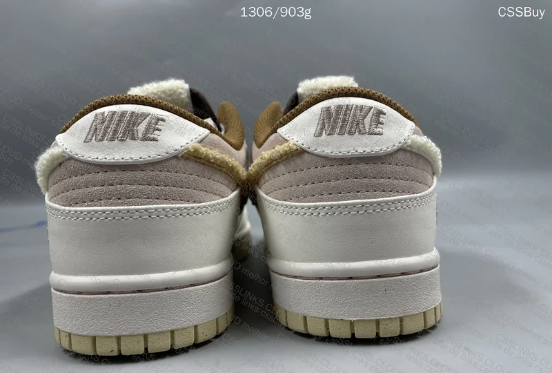 DUNK YEAR OF RABBIT 5