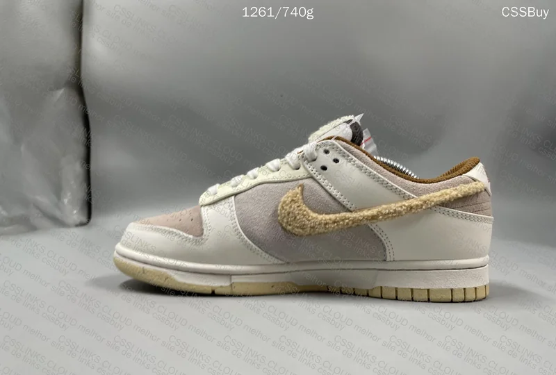 DUNK YEAR OF THE RABBIT 4