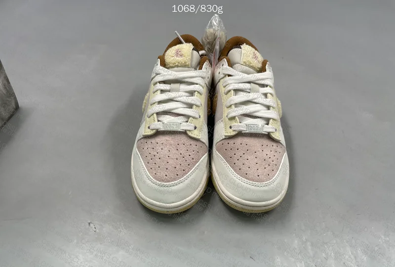 dunk year of the rabbit 9