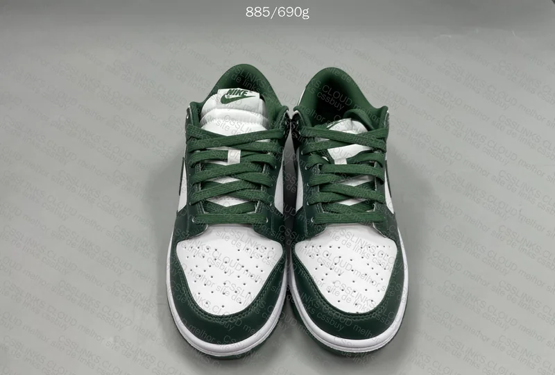 Nike Dunks and Socks 4