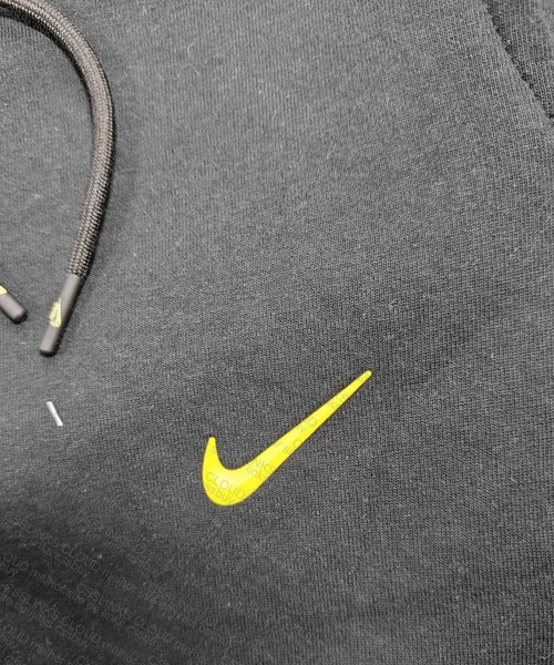 Ensemble Nike tech x NoctaPrix : 218 CNYTaille L