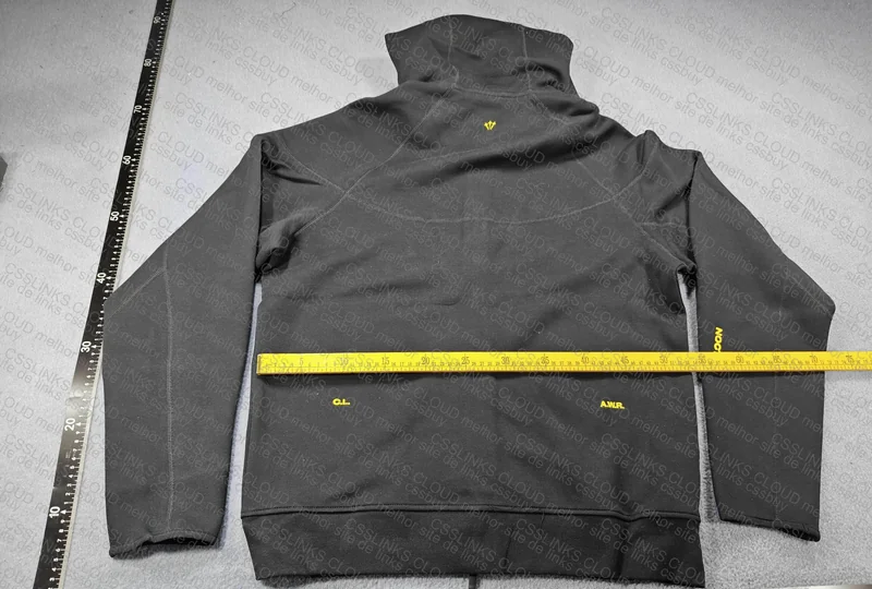 Ensemble Nike tech x NoctaPrix : 218 CNYTaille L 7