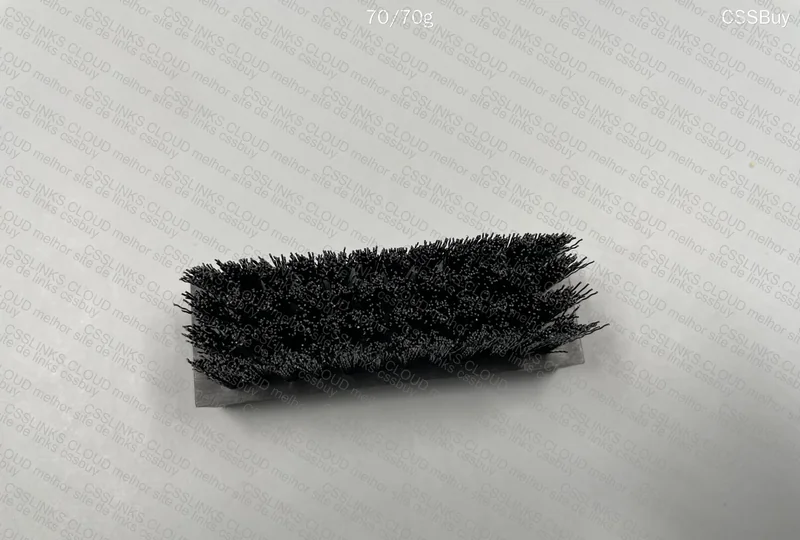 Brush to Wash Sneakers 3