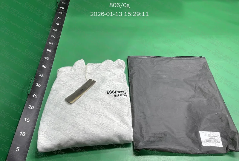 essentials cinza
