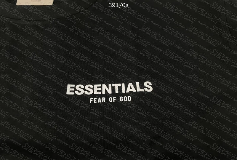 ESSENTIALS NEW YORK 6