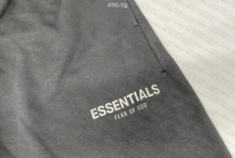 ESSENTIALS SHORT 3