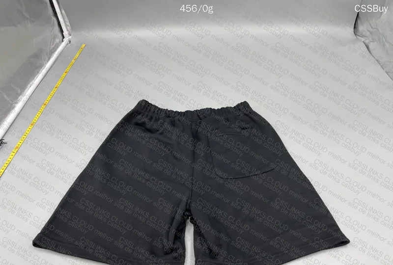 ESSENTIALS SHORT 4