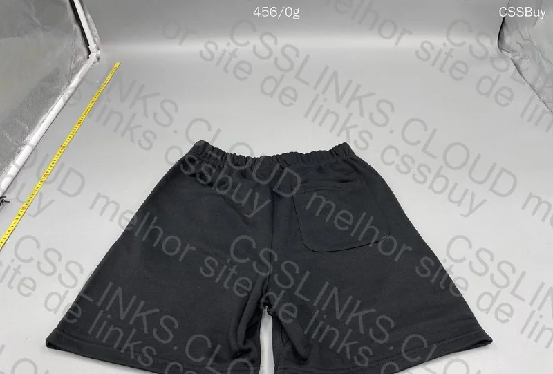 ESSENTIALS SHORT 6