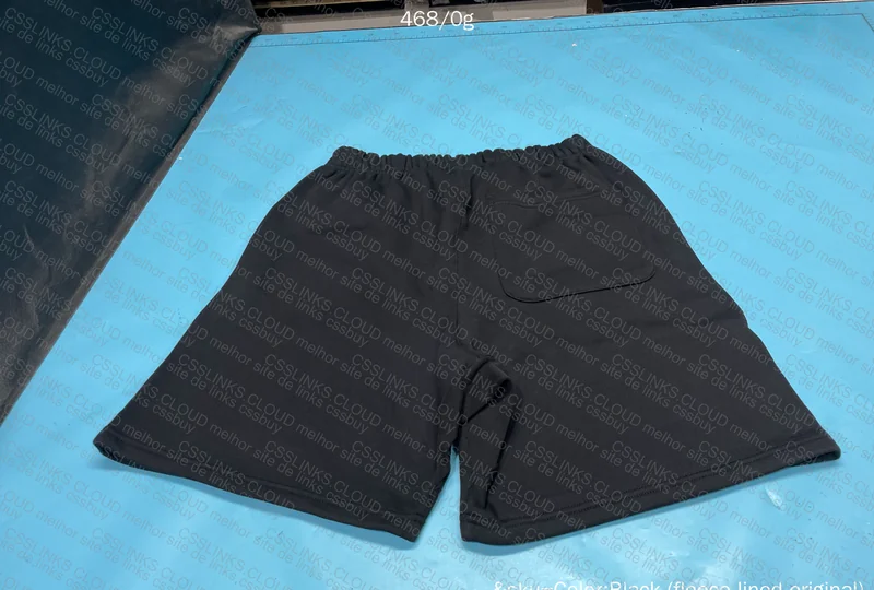 ESSENTIALS - SHORTS