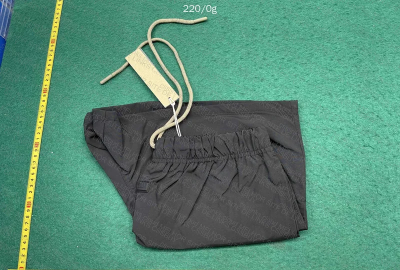 Essentials Shorts