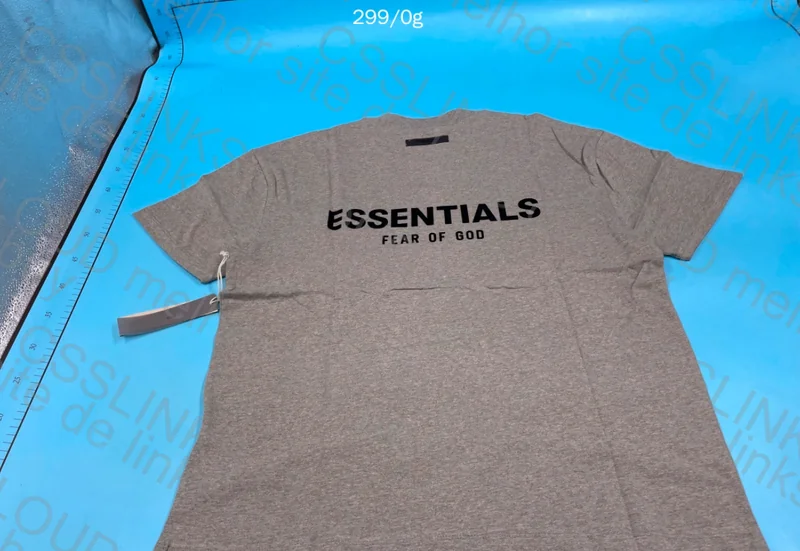 Essentials T-shirt 3