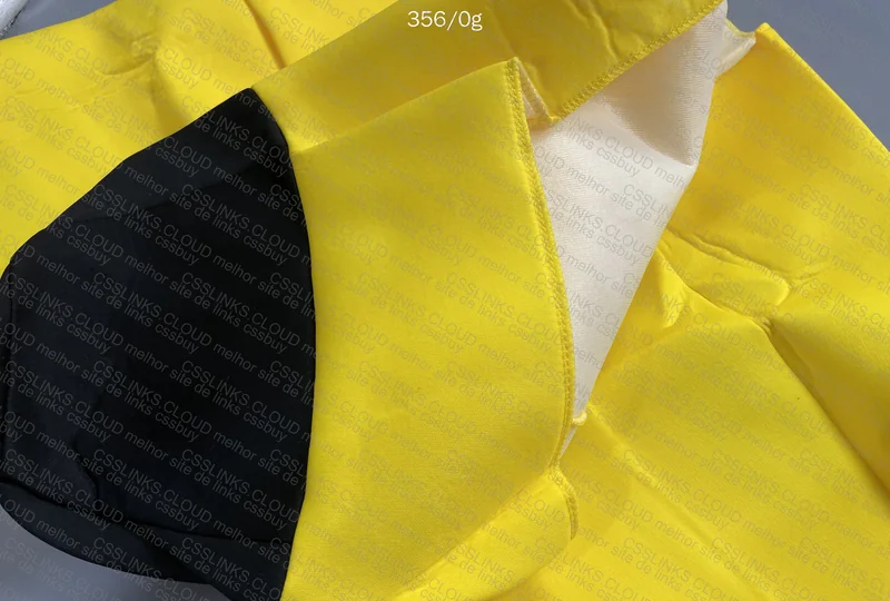 Banana Costume (GL?) 4