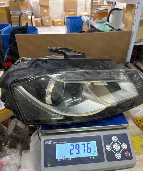 Farol audi a3 P8 2011 2