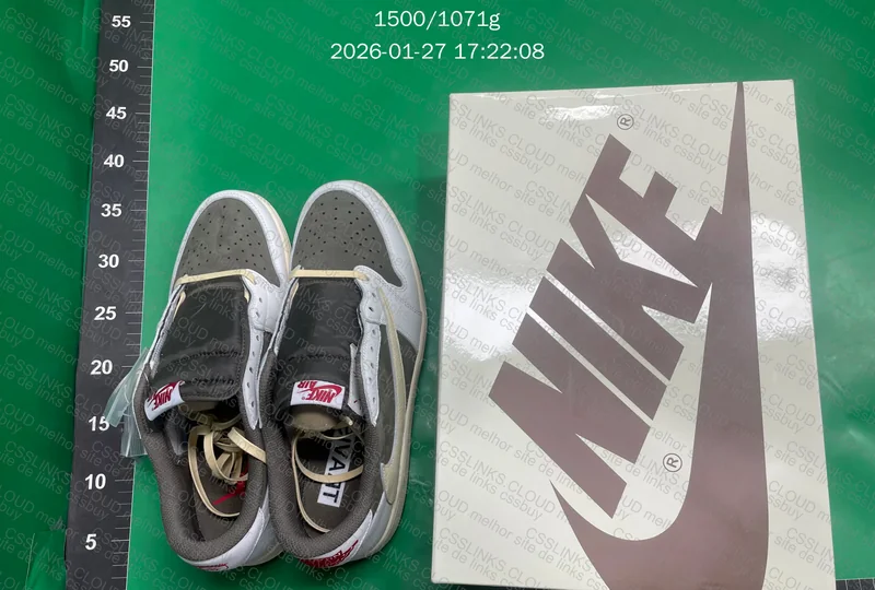 FK SALE - Reverse Mocha Travis Scott AJ1 7