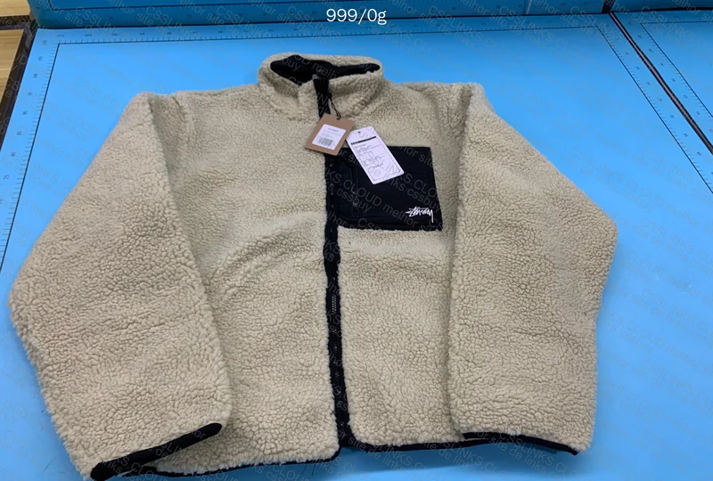 Fleece Stussy 8 ball 4