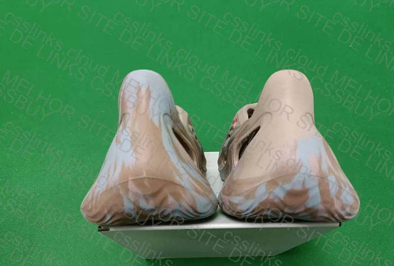 foam runner 3