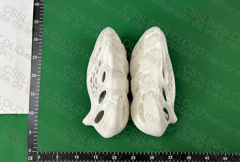 Foam Runner 4