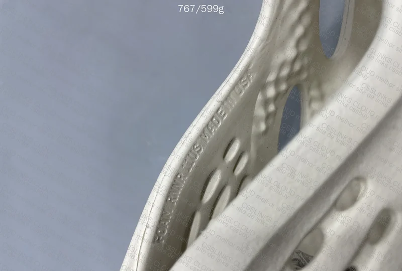 Foam Runner Sand 10
