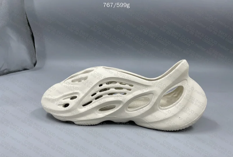 Foam Runner Sand 4