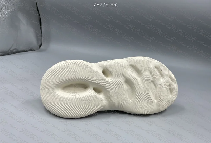 Foam Runner Sand 5