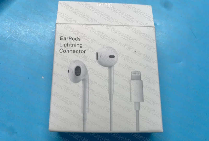 Wired Headphones 4