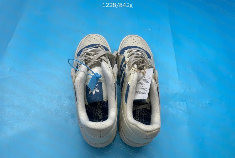 Forum 84 Low 3