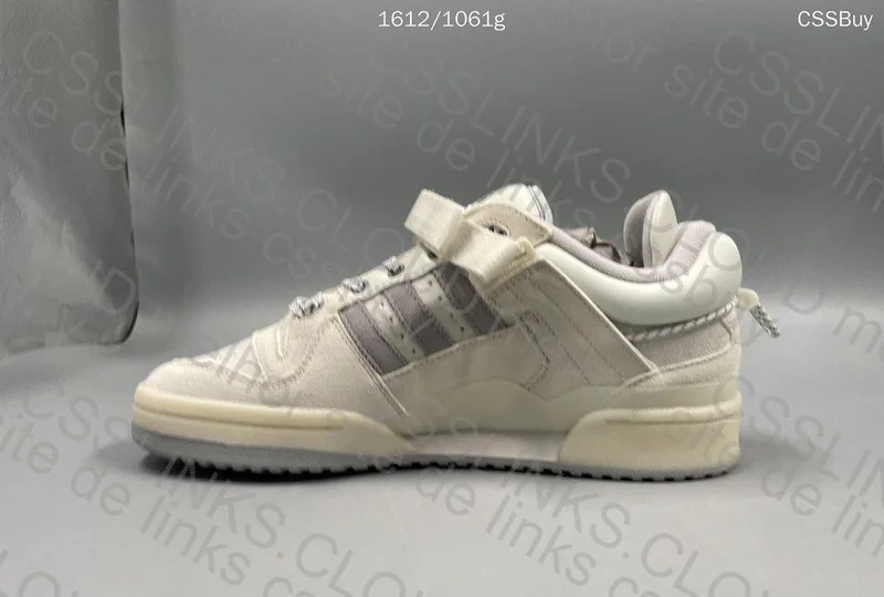 FORUM LOW X BAD BANNY 11