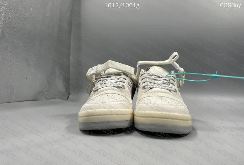 FORUM LOW X BAD BANNY 2