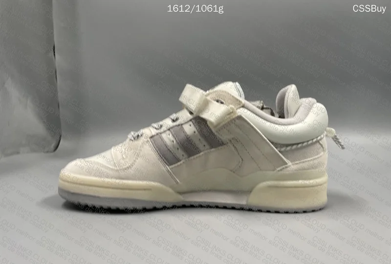 FORUM LOW X BAD BANNY 4