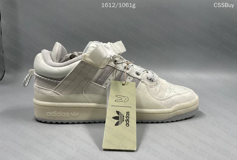 FORUM LOW X BAD BANNY 5