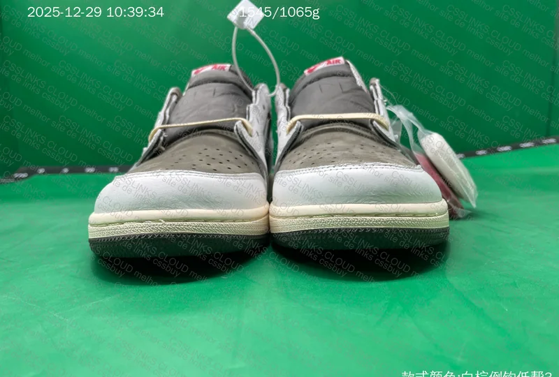 FQ BATCH SALE - Reverse Mocha AJ1 Travis Scott 8