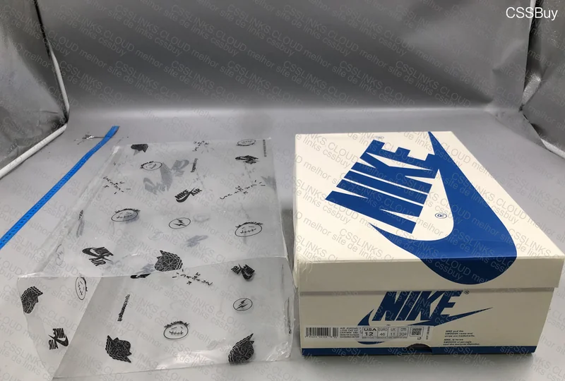 Fragment Design x Travis Scott x Air Jordan 1 Low 6