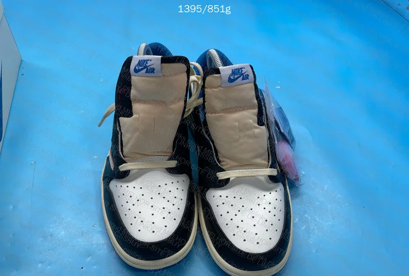 FRAGMENT DESIGN X TRAVIS SCOTT X AIR JORDAN 1 LOW 7