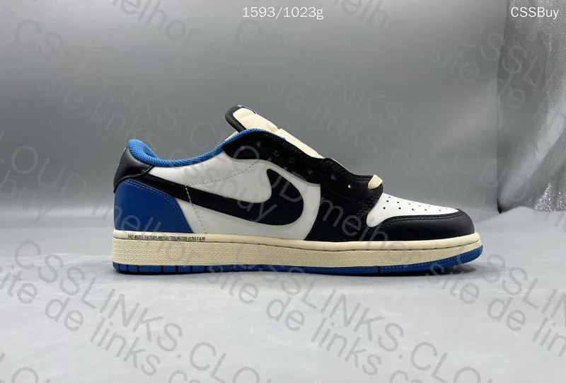 Fragment low Travis 10