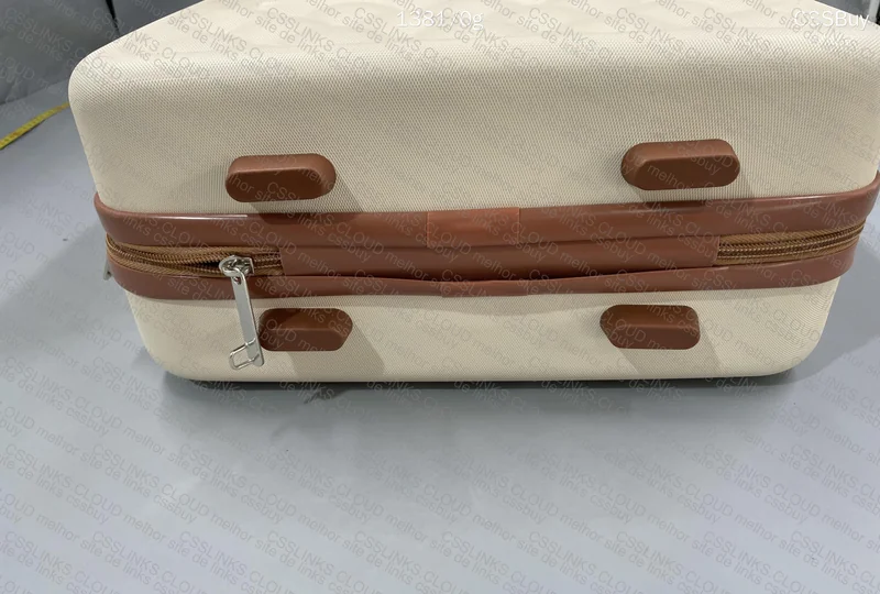 Toiletry Bag with Measurements 2