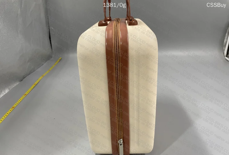 Toiletry Bag with Measurements 3