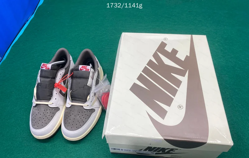 AJ1 low Retro OG SP Travis Scott Reverse mocha LJR 3