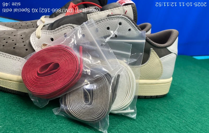 AJ1 low Retro OG SP Travis Scott Reverse mocha LJR 4