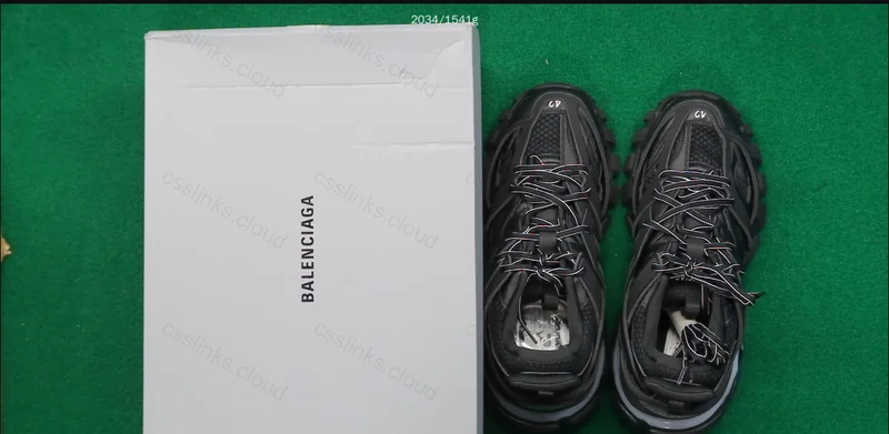 Balenciaga Track c/ led 5