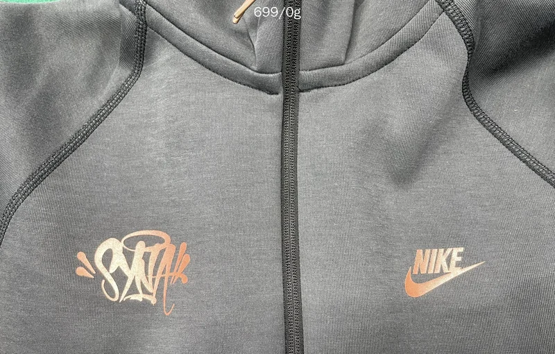 Tech Nike x Syna - Central Cee 3