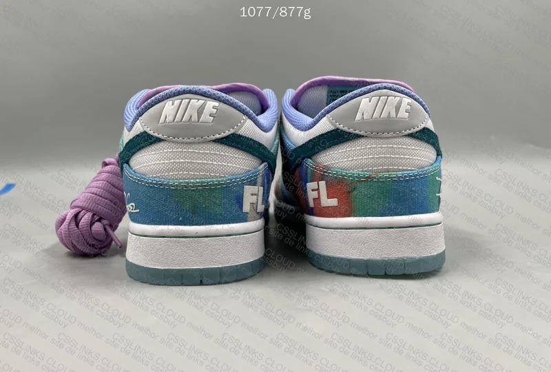 Futura Laboratories x Nike SB Dunk Low White and Geode Teal 3