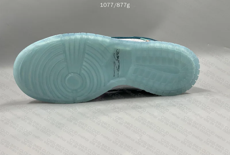 Futura Laboratories x Nike SB Dunk Low White and Geode Teal 6