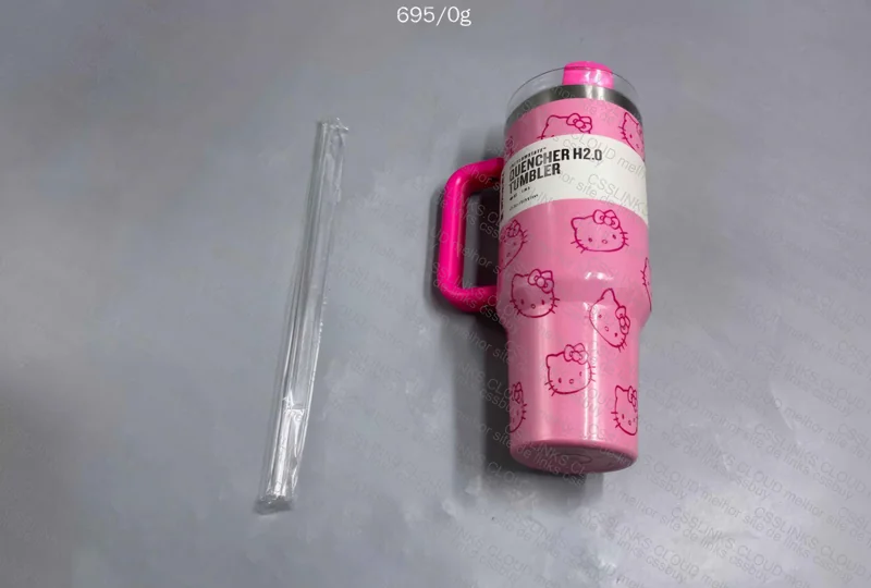 garrafa stanley hello kitty 🎀 3